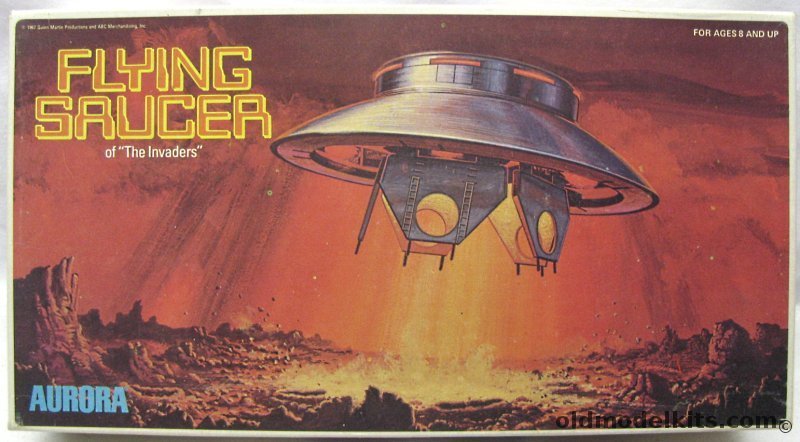Aurora 1/72 UFO from 'The Invaders' TV Series, 256 plastic model kit
